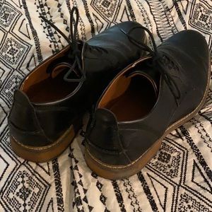 Men’s black dress shoes